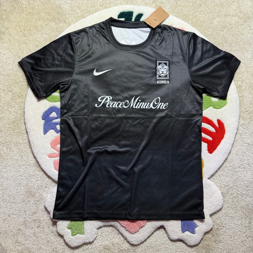 Nike Peaceminusone Korea Soccer Jersey Black G-Dragon Daisy NEW Mens Size Large